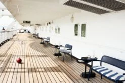 Fatboy Brick's Buddy Extra Table, Anthracite -Garden Furniture Store 06 FATBOY Bankski Dark Ocean Moodpicture SS Rotterdam 1 1