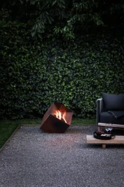 Eva Solo FireCube Outdoor Fireplace -Garden Furniture Store 571144 Eva Solo FireCube 3