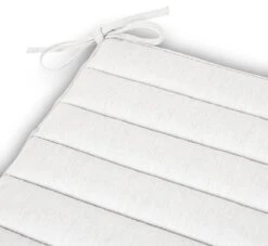 Carl Hansen & Søn AH501S/AH502S Seat Cushion, Agora Life Oat -Garden Furniture Store AH501 cushion lifeoat1760 detail