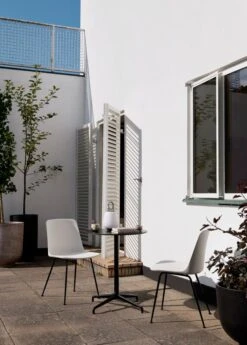 &Tradition Rely Outdoor HW70 Chair, Black - White -Garden Furniture Store ATD Retail 2022 Rely HW70 Rely ATD5 Lucca SC51