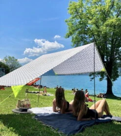 Fatboy Miasun Capri Beach Tent -Garden Furniture Store FATBOY Miasun Capri Mood 04 LR