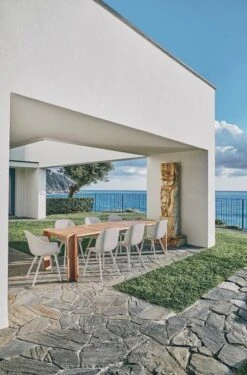 GUBI Atmosfera Table, 281 X 105 Cm, Teak -Garden Furniture Store GUBI Gubi Goes Al Fresco Atmosfera Beetle Bat