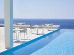 Cane-line Lean Chair, White-grey -Garden Furniture Store Lean white Go cafe table 1 f