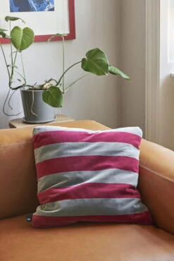 HAY Botanical Family Pot And Saucer, L, Dusty Green -Garden Furniture Store Mags Soft Low silk cognac Soft Stripe Cushion fuchsia Botanical Family dusty green