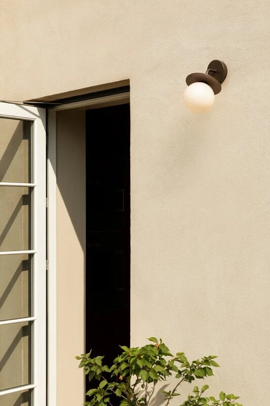 Nuura Liila Outdoor Wall Lamp, Dark Bronze - Opal White 5 Nuura Liila Outdoor Wall Lamp, Dark Bronze - Opal White - Image 5