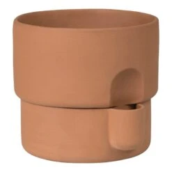 Northern Oasis Flowerpot, Medium, Terracotta
