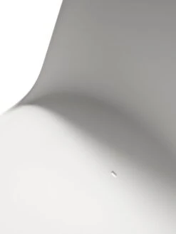 &Tradition Rely Outdoor HW70 Chair, Black - White -Garden Furniture Store Rely HW70 White detail