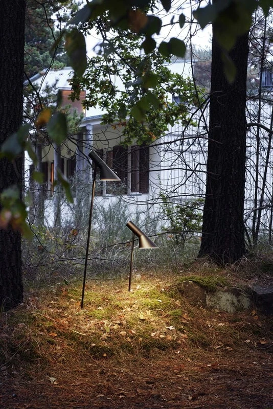 Louis Poulsen AJ Garden Bollard Lamp, Short, 3000K, Base Without Adaptor 3 Louis Poulsen AJ Garden Bollard Lamp, Short, 3000K, Base Without Adaptor - Image 3