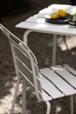 Valerie_objects Aligned Dining Table, 170 X 85 Cm, Off-white 11 Valerie_objects Aligned Dining Table, 170 X 85 Cm, Off-white -Garden Furniture Store ValerieObjects MaartenBaas 278 HR